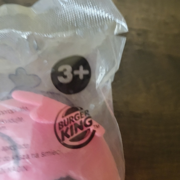 5/$10 Angry Birds Burger King Toy Pink 2021 - Picture 4 of 6